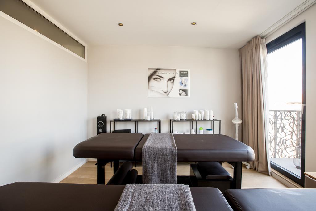 Chambre Avec Jacuzzi Sauna Privatif Brüsszel Kültér fotó